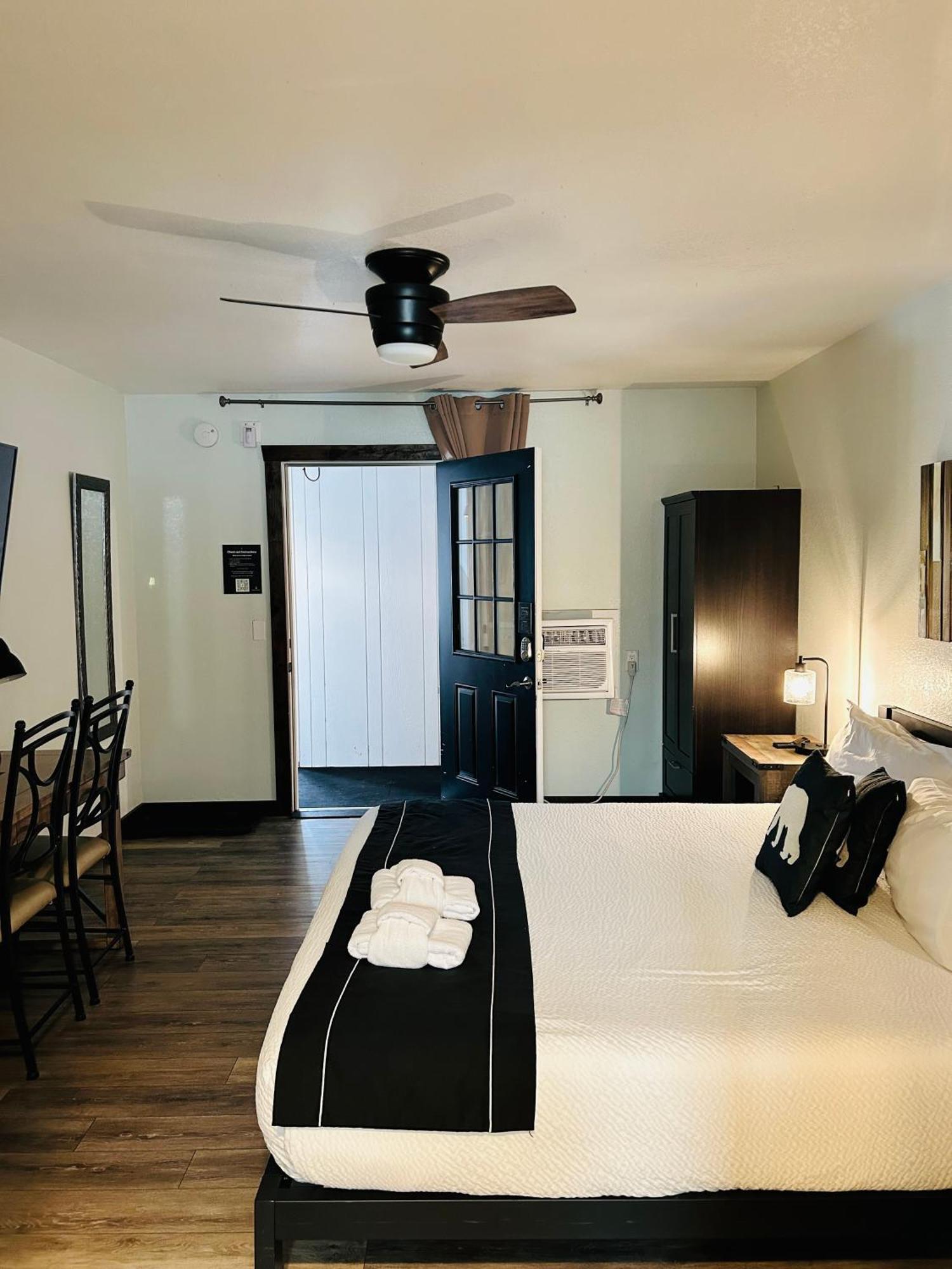 The Jeffrey Hotel サウス・レイクタホ エクステリア 写真